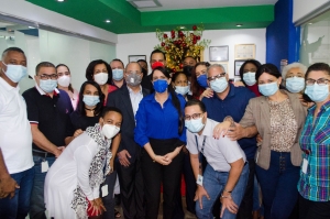 La directora general de la DIDA dio la bienvenida a la navidad junto a sus colaboradores.