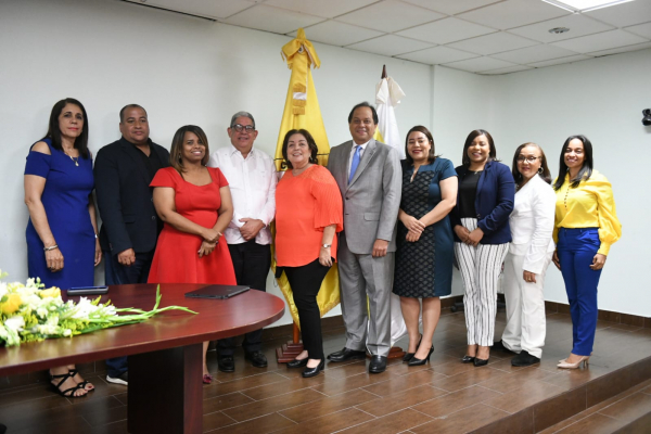 DIDA participa en toma de posesión nueva directiva de la Sociedad Dominicana de Salud Ocupacional Filial del Colegio Médico Dominicano