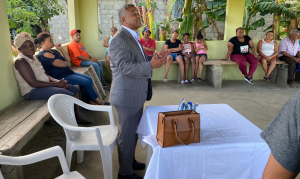 DIDA realiza encuentro con comunitarios de Valverde