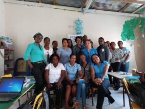 La oficina Provincial de la DIDA en la Romana ofrece charla al personal docente y administrativo en el colegio Mi Villa Infantil.