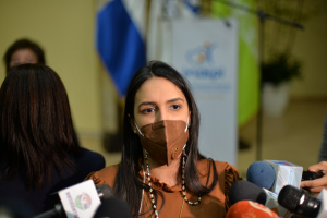 Carolina Serrata Méndez, Directora General de la DIDA, invita a Gran Dialogo Nacional por los derechos de los afiliados al Seguro Familiar de Salud (SFS).