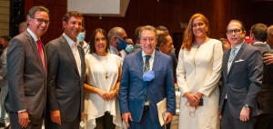 Carolina Serrata Méndez asiste a la conferencia magistral organizada por la ACIS en conmemoración de su 60 aniversario