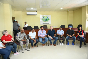 La DIDA participa en coordinación de trabajos de reconstrucción de hogares y ayuda a familias tras paso del Huracán Fiona por la Región Este