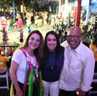 Agradecida y orgullosa de nuestra alcaldesa del Distrito, Carolina Mejía, con esta fiesta de cultura y folclore para el disfrute de los dominicanos