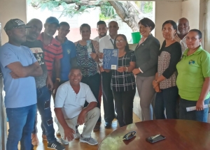 Oficina provincial de la Dirección General de Información y Defensa de los Afiliados a la Seguridad (DIDA) en Barahona, informa sobre sus  derechos y deberes a empleados de CODOPESCA.