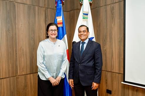 DIDA y CNSS fortalecen lazos de colaboración en favor de los afiliados al Sistema Dominicano de Seguridad Social DIDA y CNSS fortalecen lazos de colaboración en favor de los afiliados al Sistema Dominicano de Seguridad Social