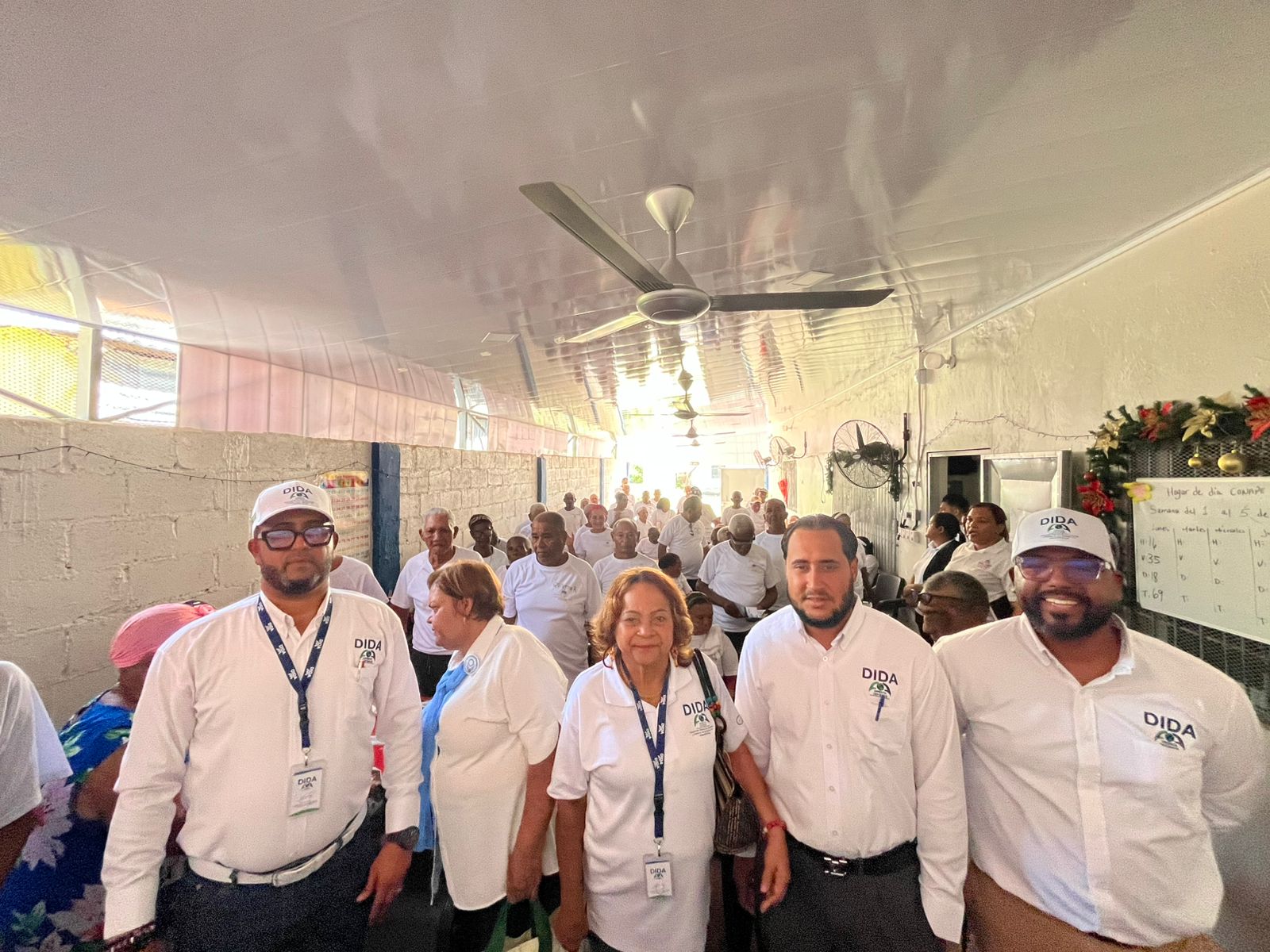 La DIDA impacta el Hogar de Cuidado de Personas Envejecientes con jornada de orientación